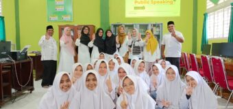 Komunitas Berucap dan Nutrifood Latih Siswa MA Darul Ulum Banda Aceh dalam Keterampilan Public Speaking