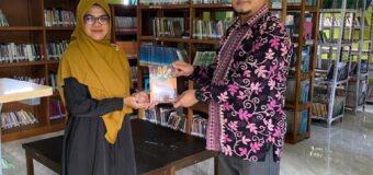 Perpustakaan MA Darul Ulum Terima Karya Antologi dari Waka Kesiswaan Marlita, S.Ag