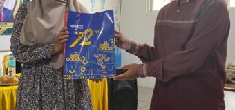 Rina Maharani Guru Bahasa Indonesia MA Darul Ulum Banda Aceh Raih Juara 1 di Event Literasi Bahasa Indonesia